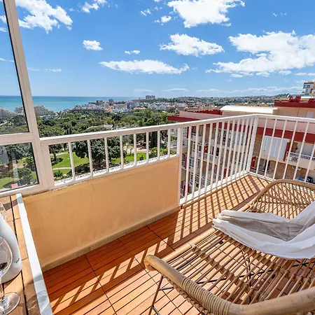 797 Rentals- Renovado Piso Con Hermosas Vistas En Iris 贝纳尔马德纳